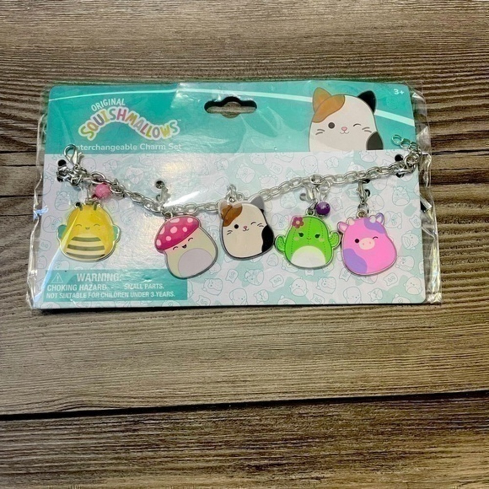 Squishmallows Kid’s Charm Bracelet Interchangeable Squishmallow Charm Set NWT